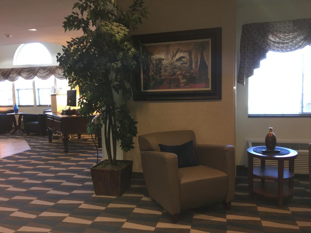 Microtel Inn & Suites By Wyndham Indianapolis Airport Εξωτερικό φωτογραφία
