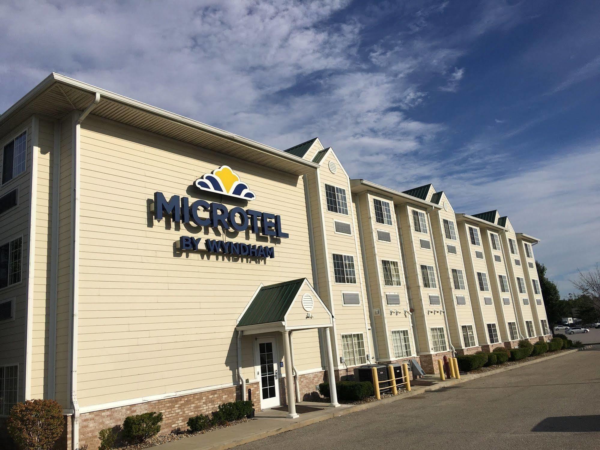 Microtel Inn & Suites By Wyndham Indianapolis Airport Εξωτερικό φωτογραφία